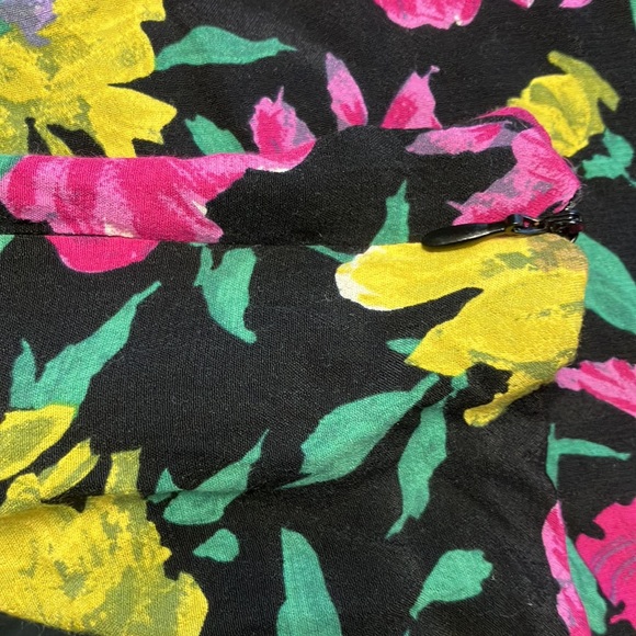Super cute Zara floral belly shirt - Picture 7 of 7